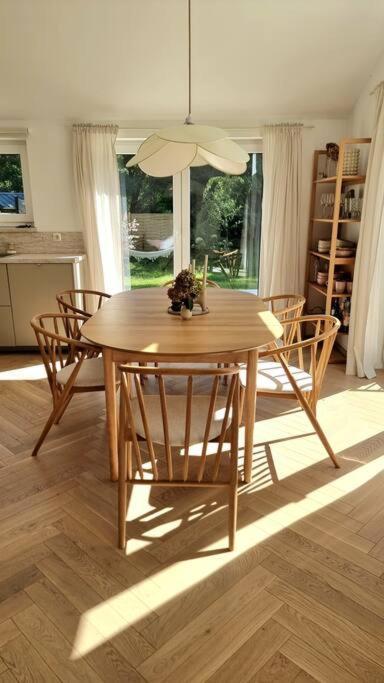 Haus Am Waldrand Und In Seenaehe Lehnin Luaran gambar