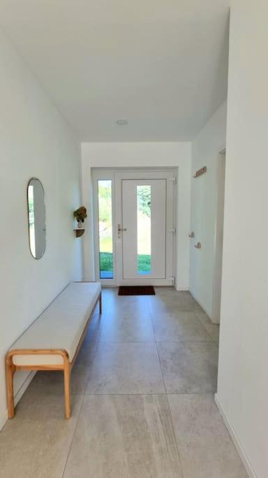 Haus Am Waldrand Und In Seenaehe Lehnin Luaran gambar