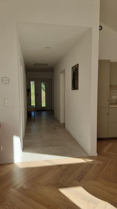 Haus Am Waldrand Und In Seenaehe Lehnin Luaran gambar